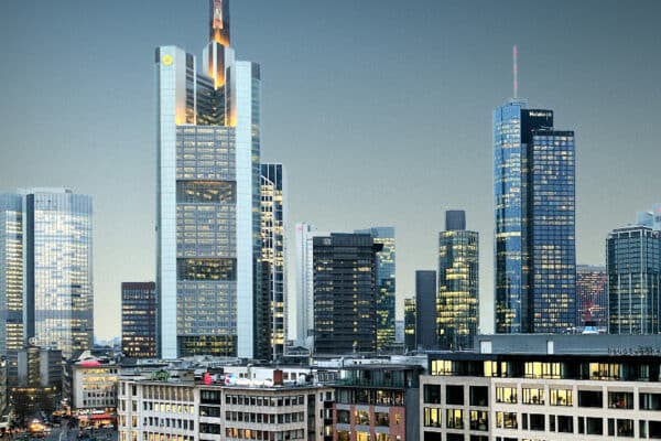 Metropole Frankfurt: Wie Unternehmen im Großstadtdschungel sichtbar werden